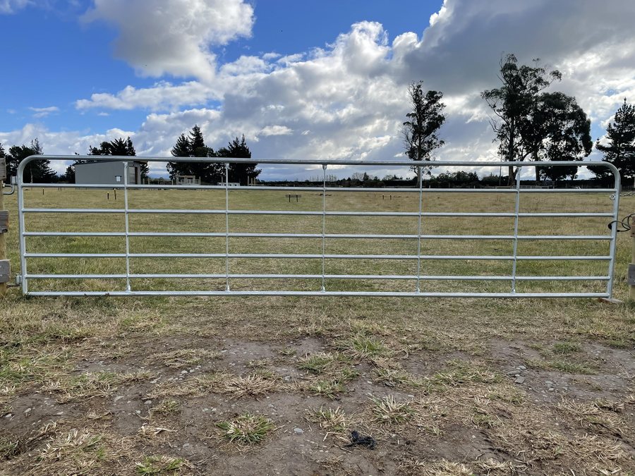 HB16G - Heavy Barred Gate 4.88m